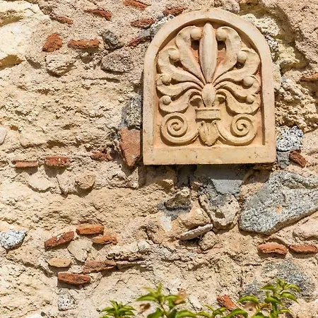 Alloggio per agriturismo Gallo Fino Ricadi